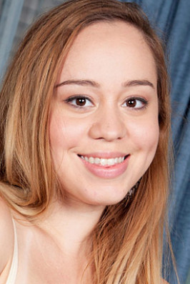 Luna Delovo from NAUGHTYMAG